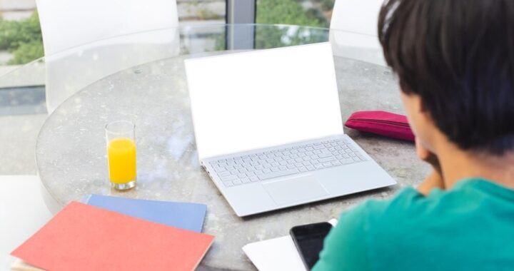 dofinansowanie-wycieczek-szkolnych-pn------poznaj--auto-3583